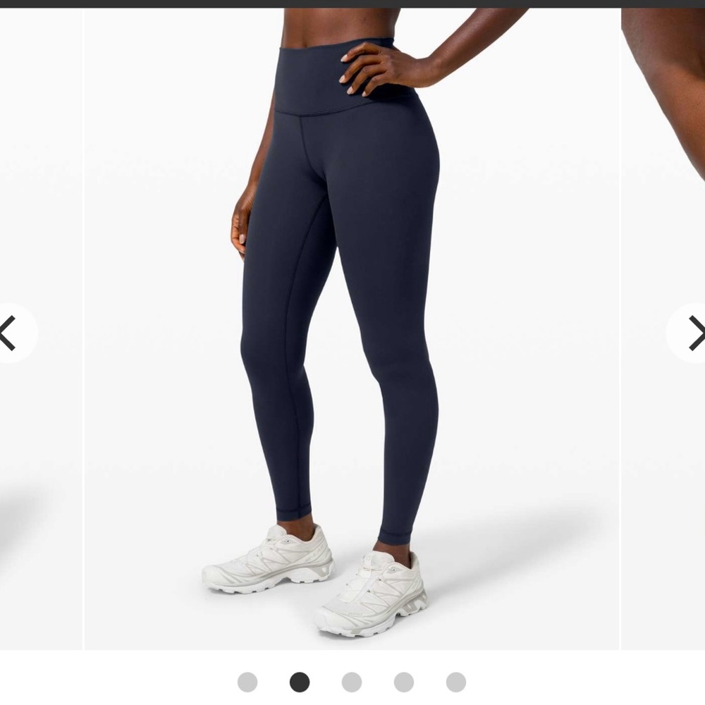 Lululemon Navy Wunder Under - EUC